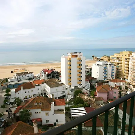 One Bedroom With Sea View Shared Pool And Terrace At Portimao
